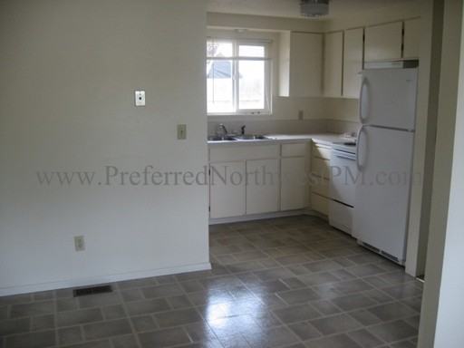 465 E 3rd Ave - Photo 3 of 8