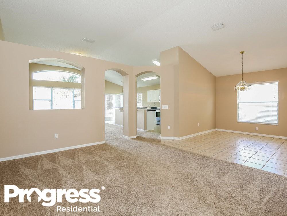 8523 Fawn Creek Dr - Photo 3 of 16