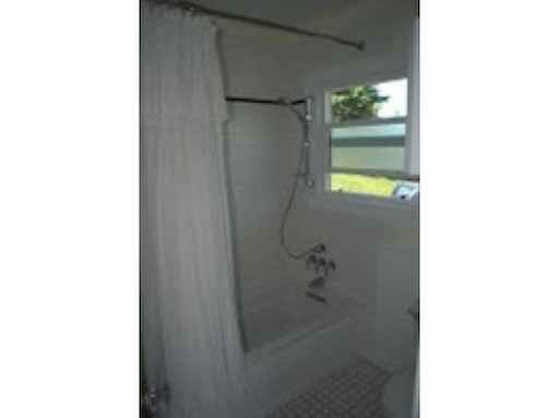 5732 Commercial Ave - Photo 2 of 14