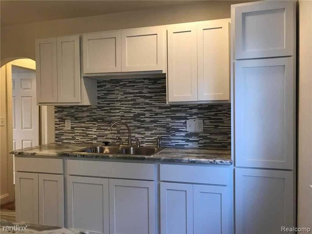 17166 Northlawn St Lowr - Photo 2 of 13
