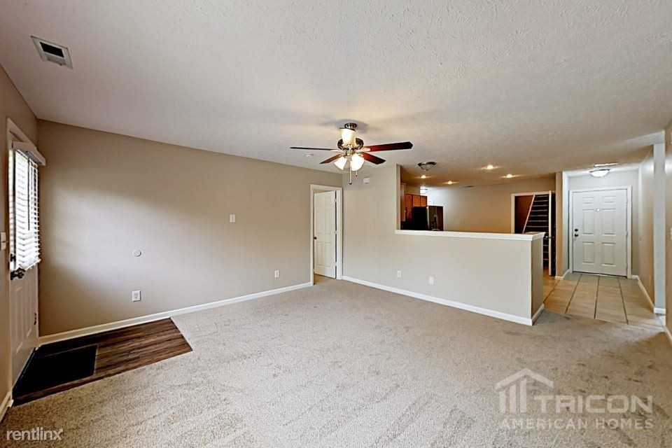 203 Beacon Point Ln - Photo 3 of 17