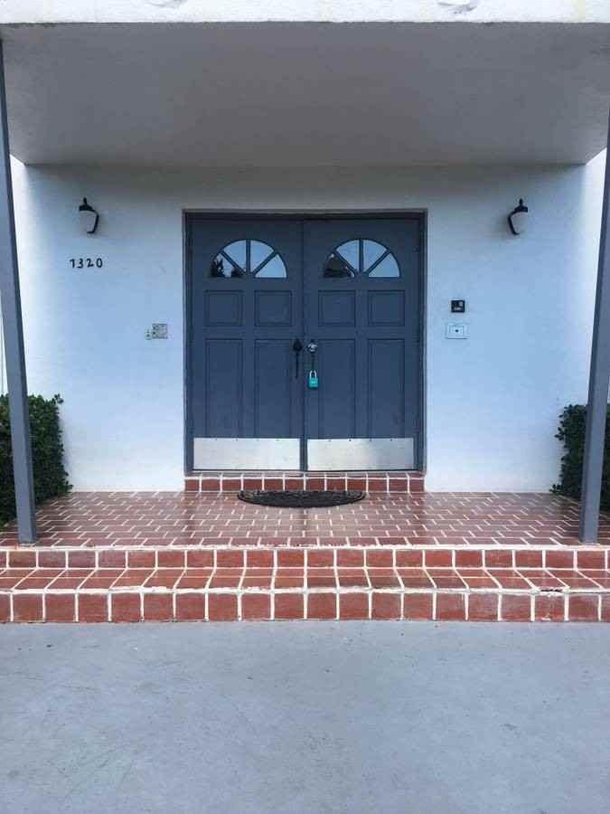 7320 Carlyle Ave #4 - Photo 3 of 8