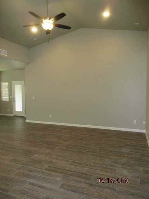 882 Holly Park Avenue - Photo 3 of 10