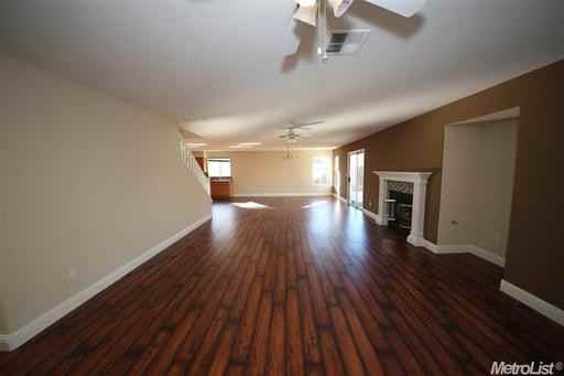 1723 Frances Ct - Photo 3 of 11