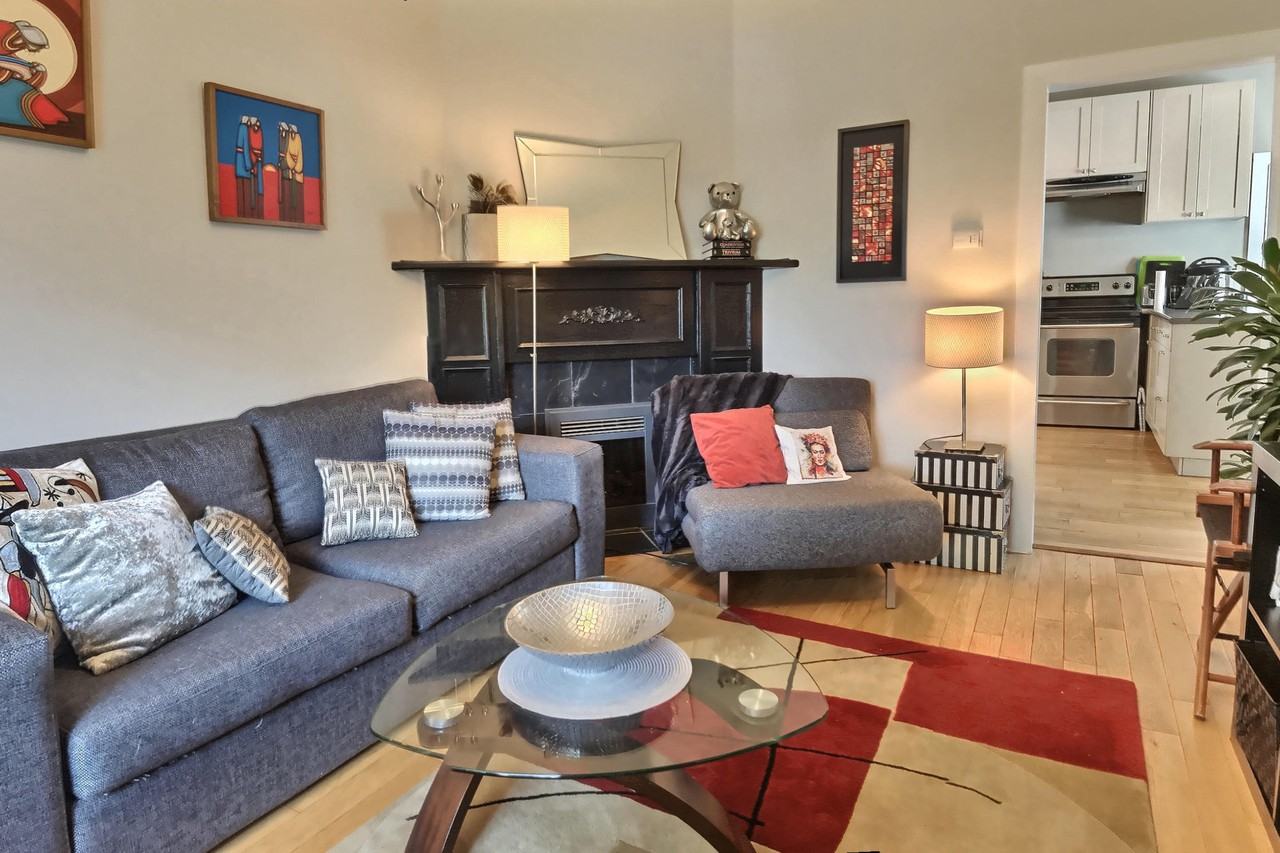 2584 Graham Street - Photo 2 of 12