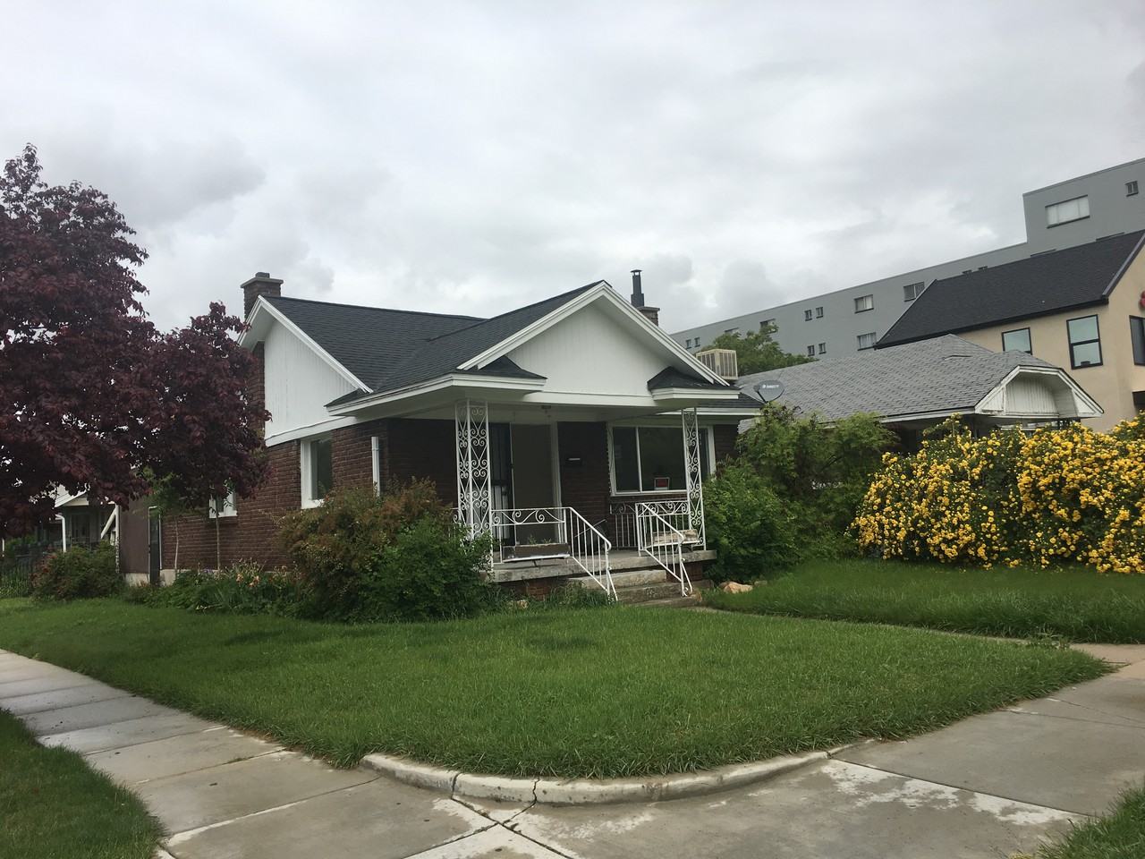 1850 Main St - Photo 3 of 9