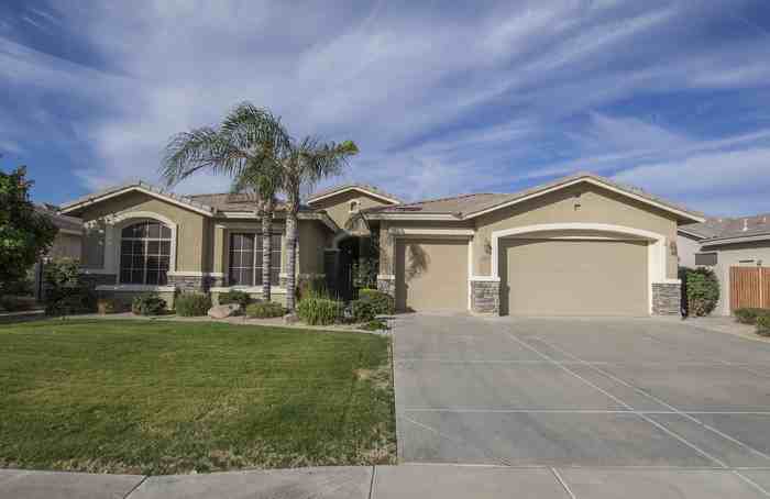 1550 N Robin Ln - Photo 2 of 21