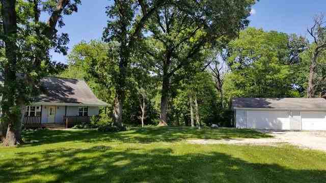 1053 N 2803rd Rd - Photo 2 of 30