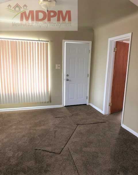 530 Frazier St - Photo 2 of 7