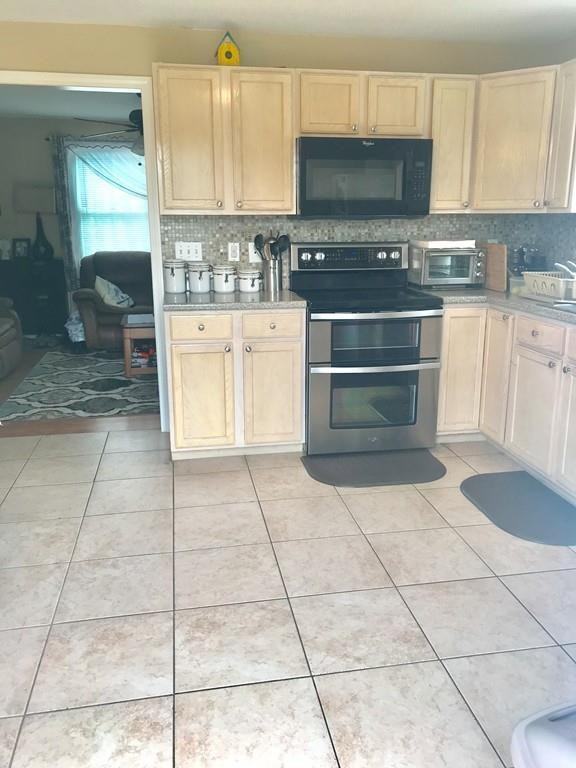 178 Clarendon Ave #0 - Photo 2 of 10