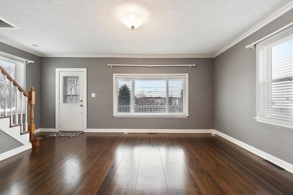 333 W Lake St - Photo 3 of 25