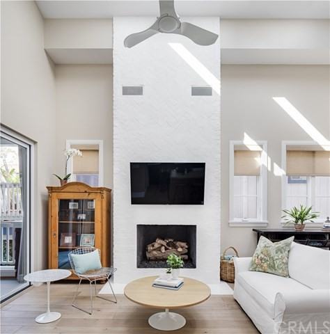 708 Heliotrope Ave - Photo 3 of 21