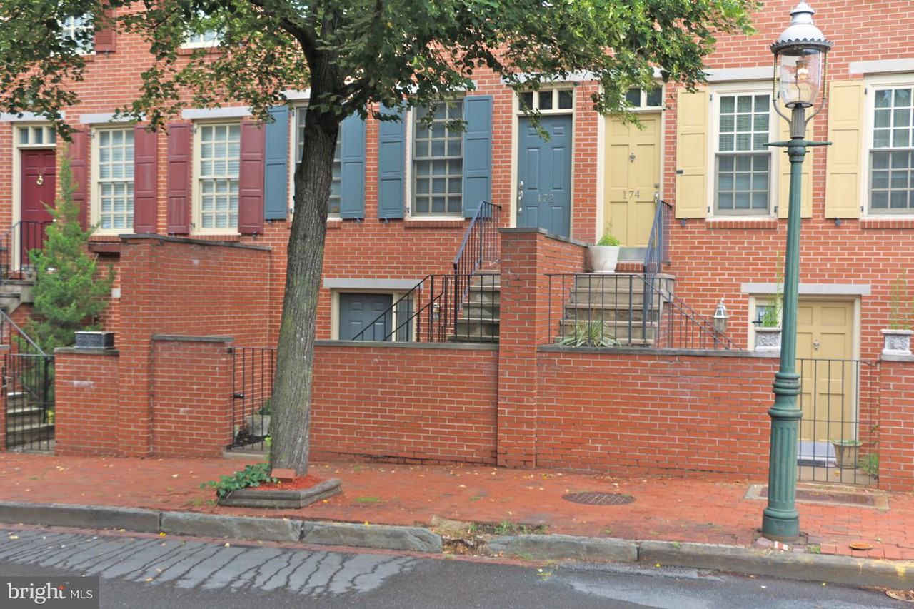 172 Mercer St - Photo 2 of 19