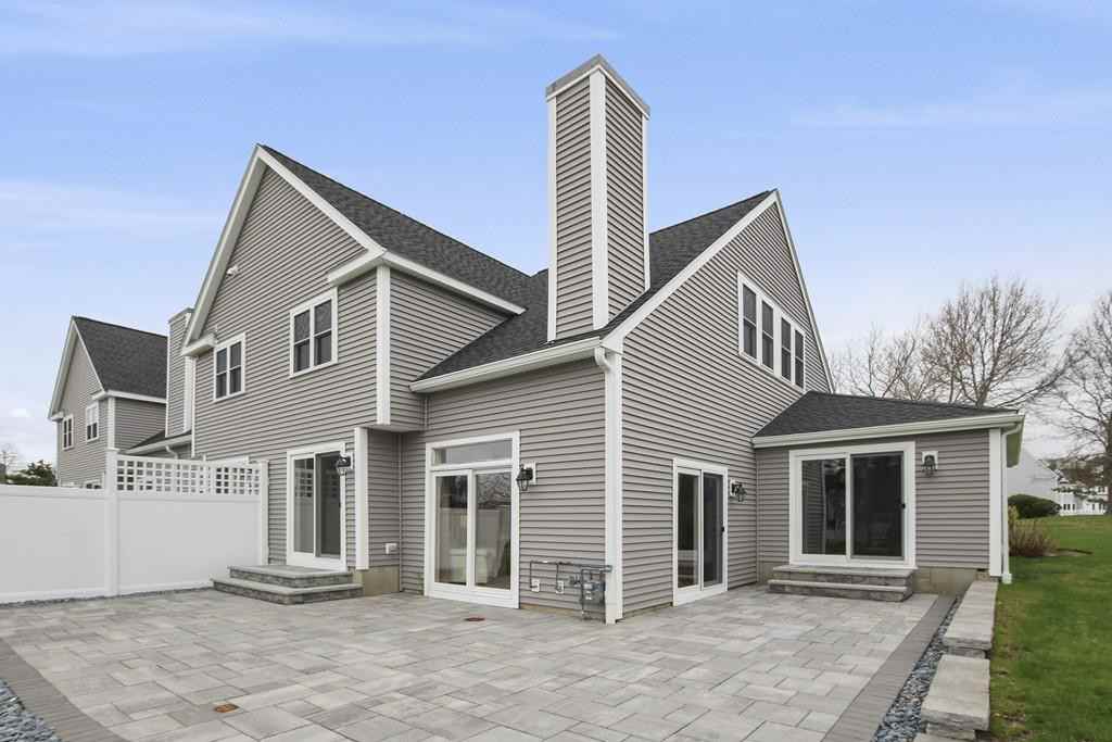 588 White Cliff Dr - Photo 2 of 22