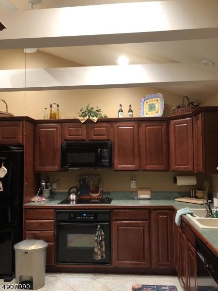 3 Ute Place - Photo 2 of 19