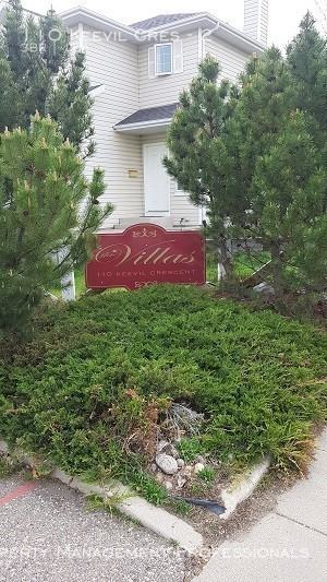 110 Keevil Cres #2 - Photo 2 of 16