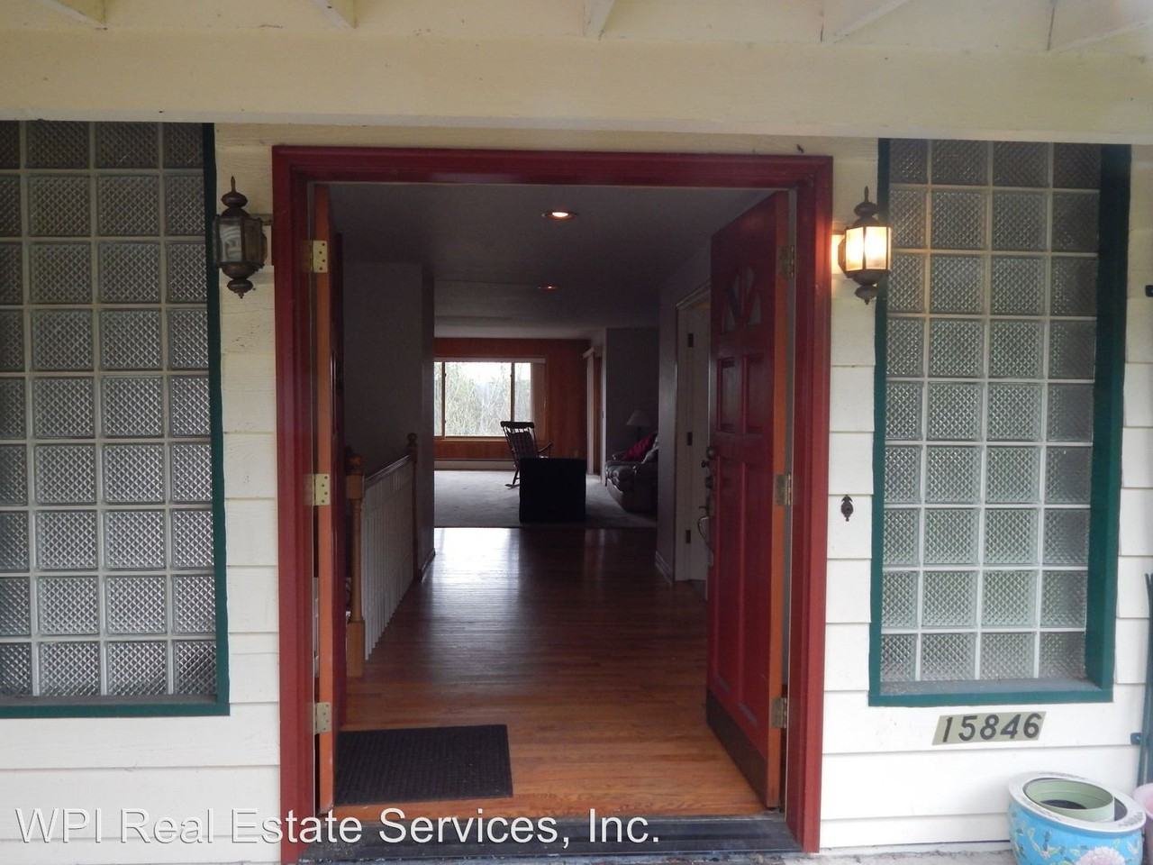 15846 36th Ave NE - Photo 3 of 23