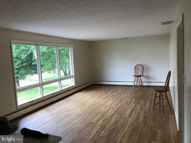 4 Muhlenberg Ave - Photo 2 of 19