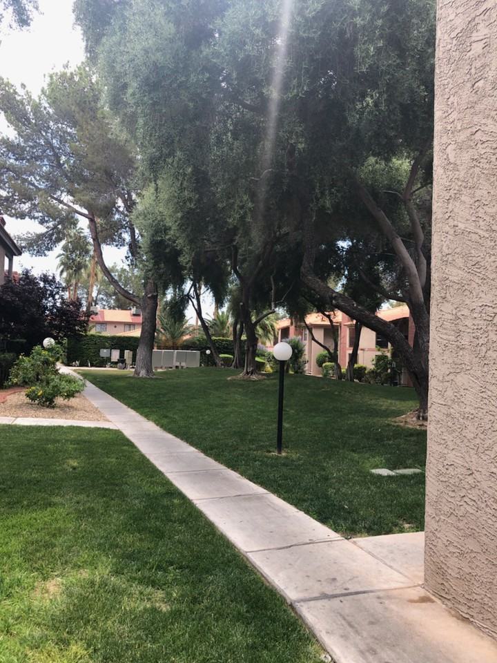 W Rochelle Ave & S Lindell Road - Photo 2 of 37