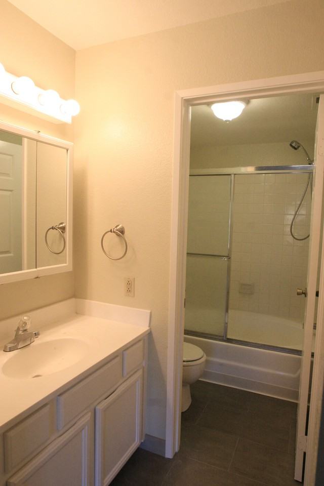 2885 Buena Crest Ct - Photo 2 of 13