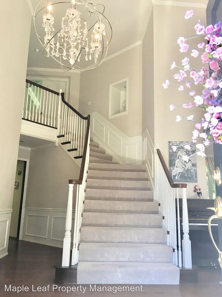 6832 St Andrews Dr - Photo 2 of 30