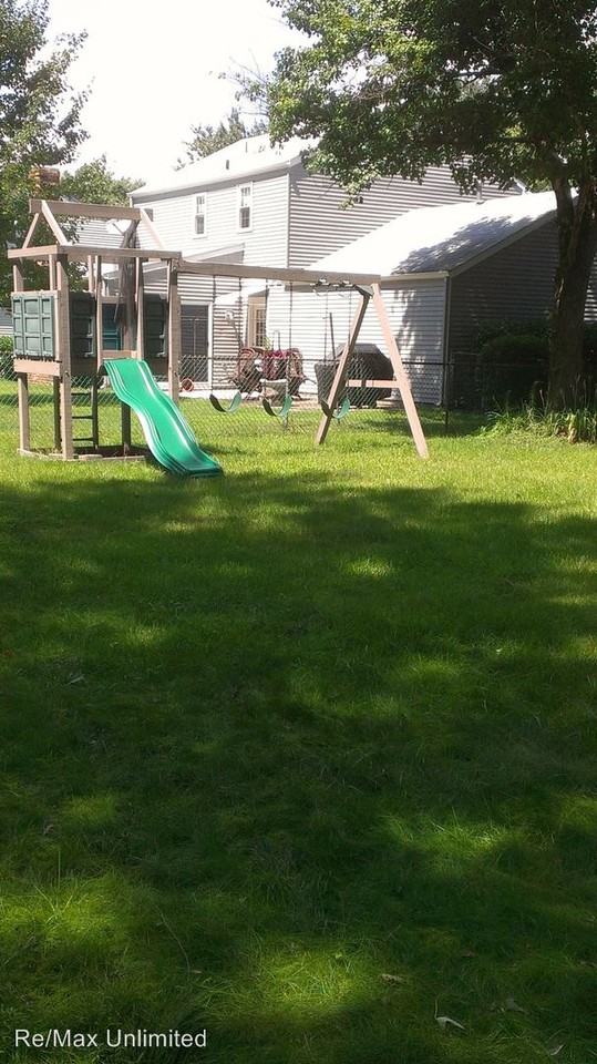 24 Dover Rd - Photo 2 of 23
