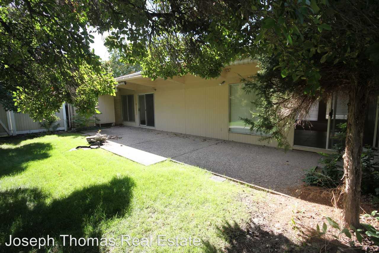 2134 N 220 E St - Photo 2 of 19