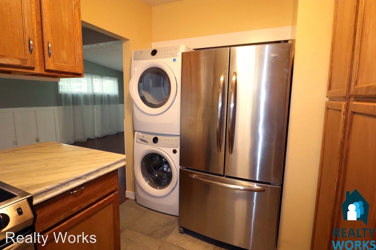 338 W Rio - Photo 3 of 11