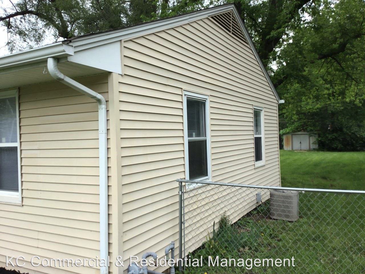 8917 N Cherry St - Photo 2 of 30