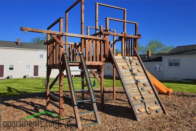 Washington Terrace - Photo 2 of 8