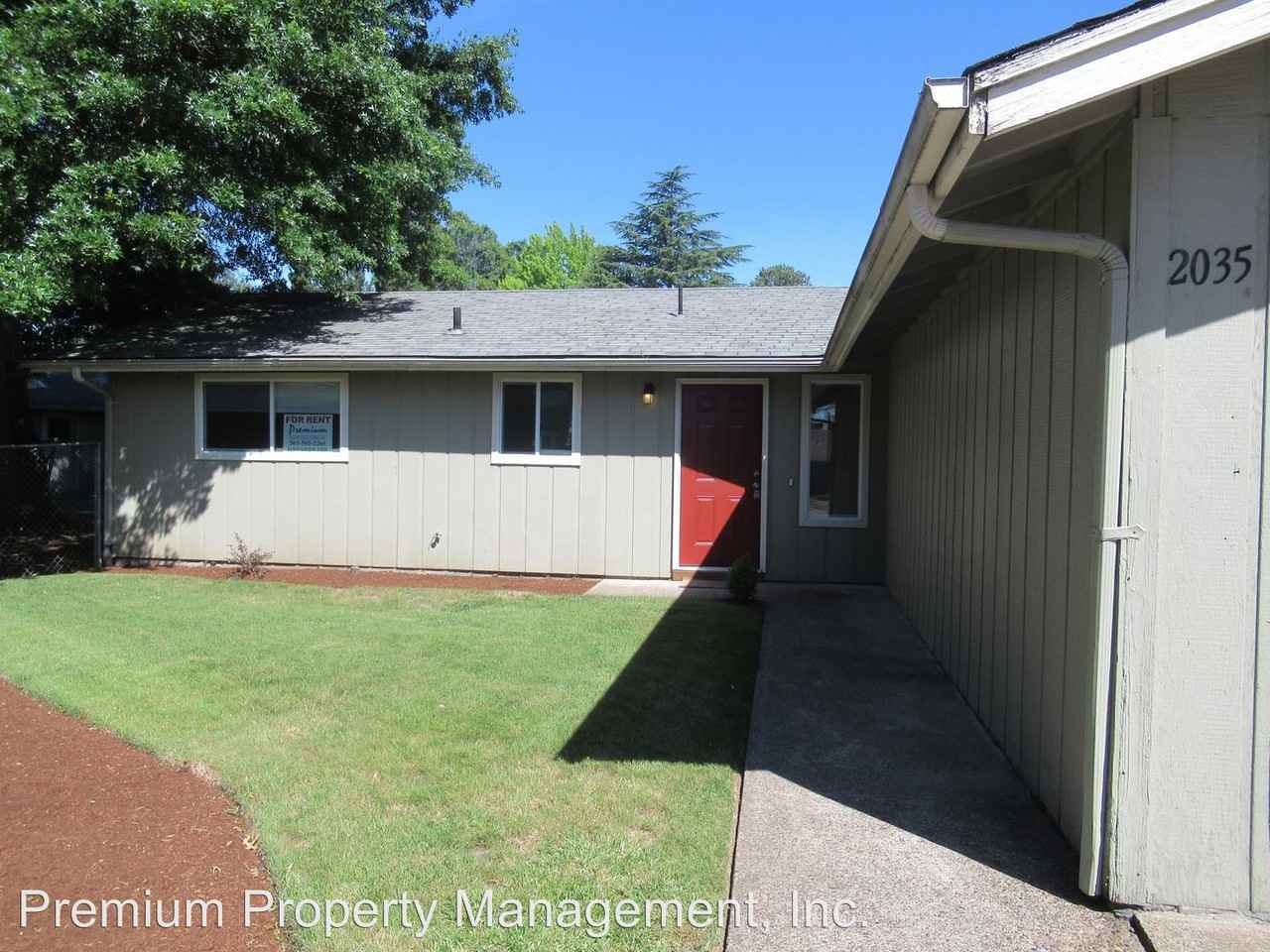 2035 Debbie Way NE - Photo 2 of 11