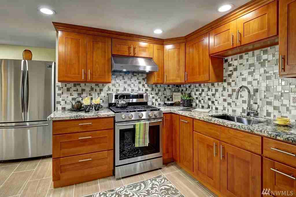 3308 S Holden St - Photo 3 of 11