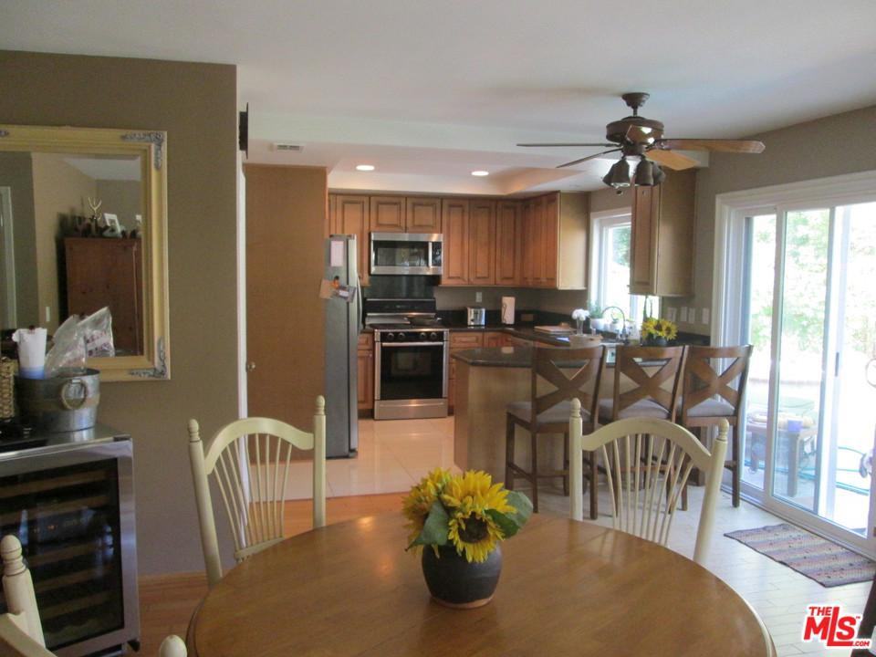 3912 Cottonwood Grove Trail - Photo 3 of 14