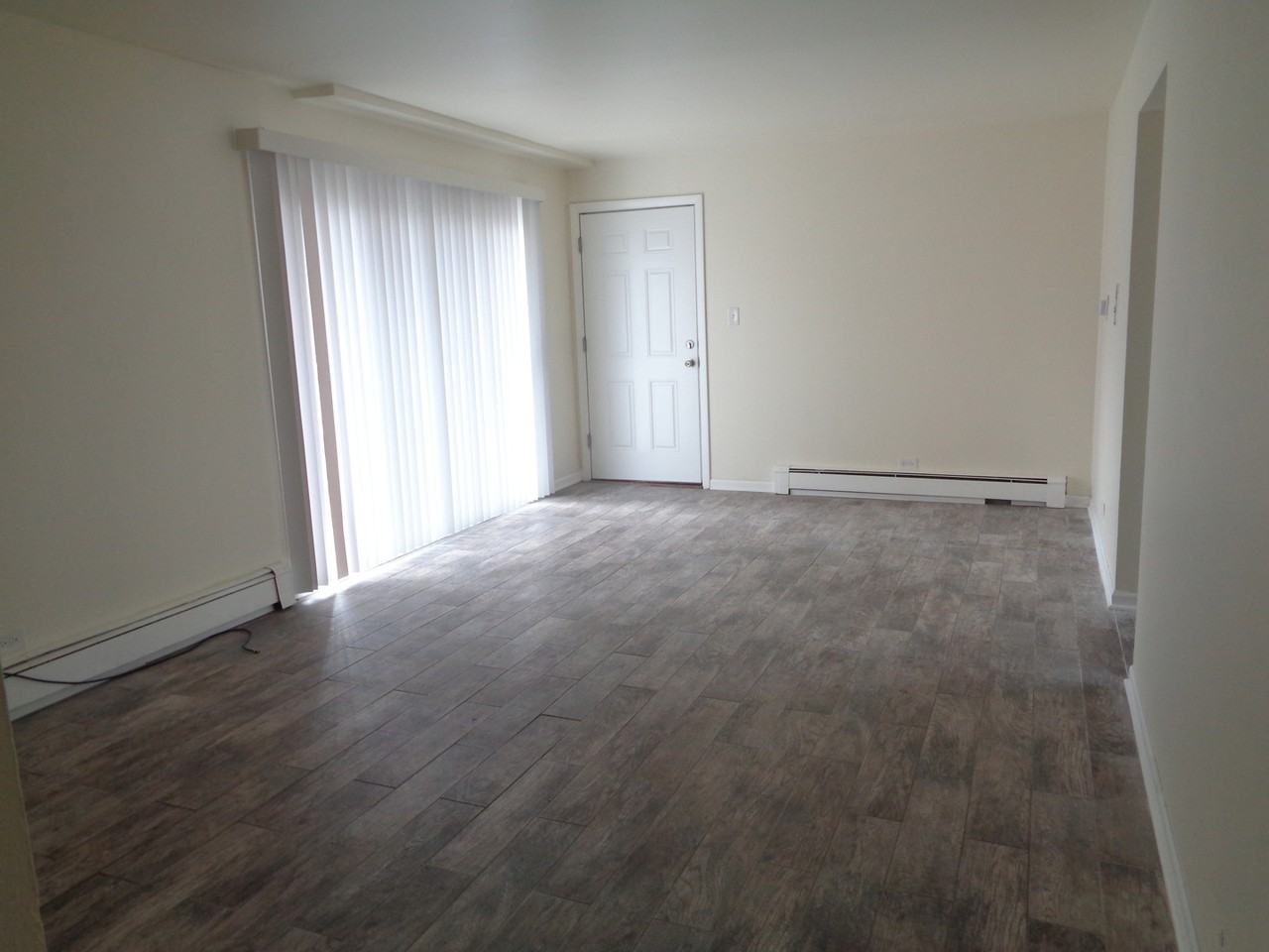 7323 W 79th St #B1 - Photo 3 of 9