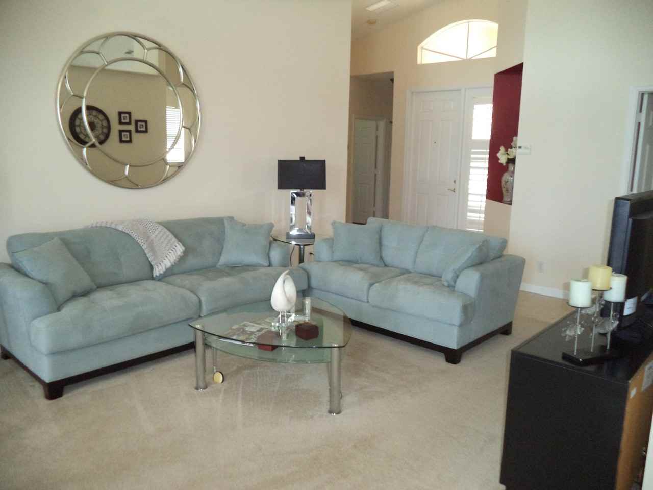 360 Nw Shoreline Circle - Photo 3 of 23