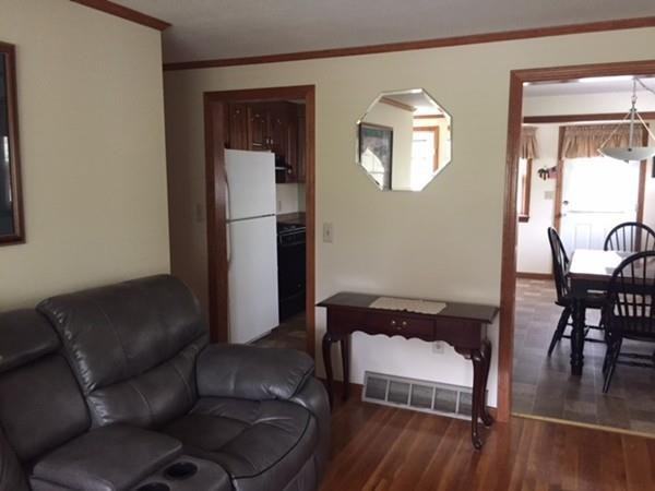 231 Ruthellen Rd - Photo 3 of 17