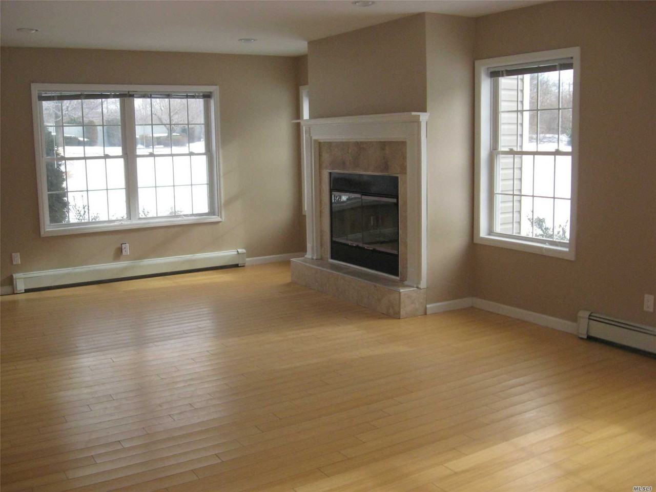 6 Peachtree Ln - Photo 2 of 18