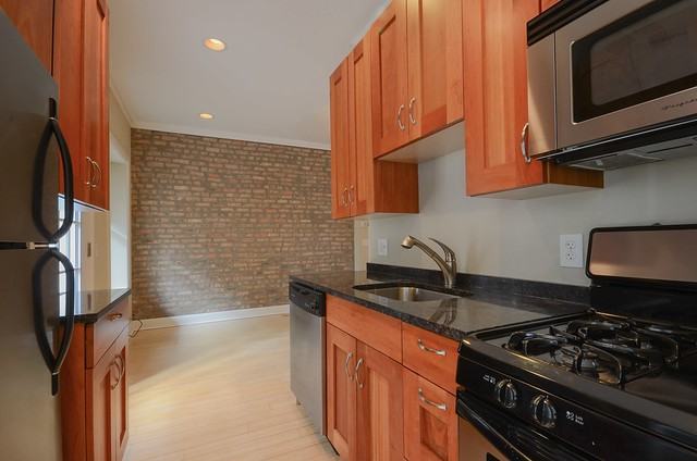 1022 West Dakin Street