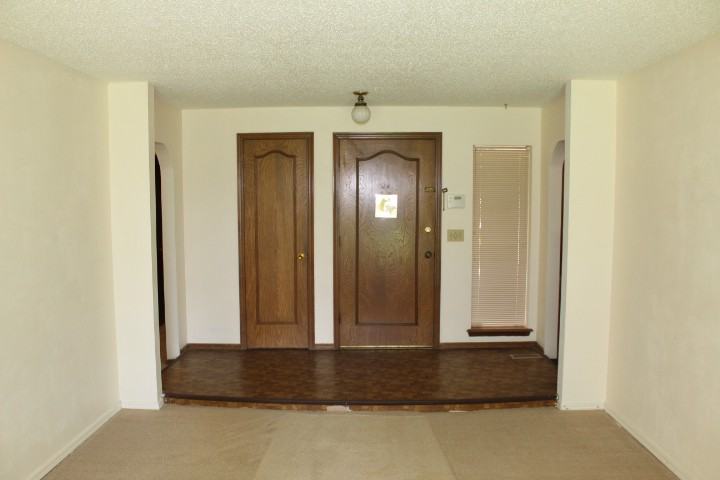 5801 Northwest 82nd Street - Photo 2 of 15