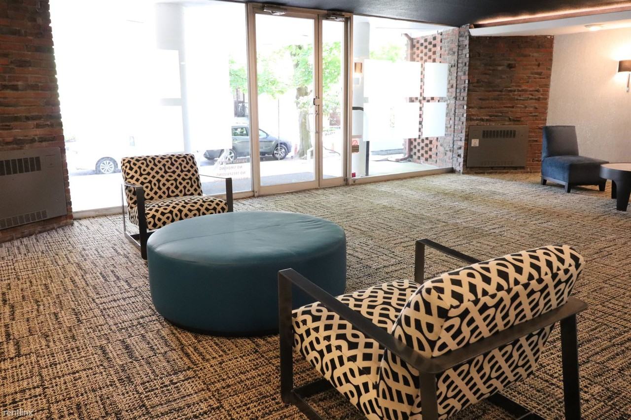 19 Winchester St - Photo 2 of 31