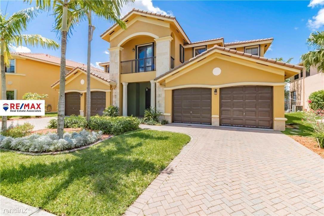 18860 SW 17th Ct - Photo 3 of 50