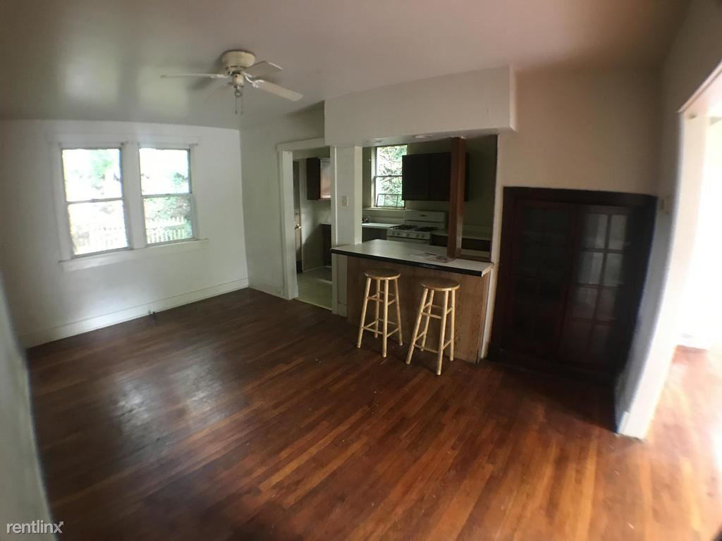 1935 Columbia Ave - Photo 2 of 11