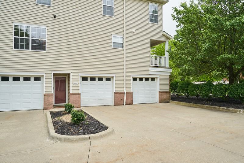 428 Tollis Pkwy - Photo 2 of 14