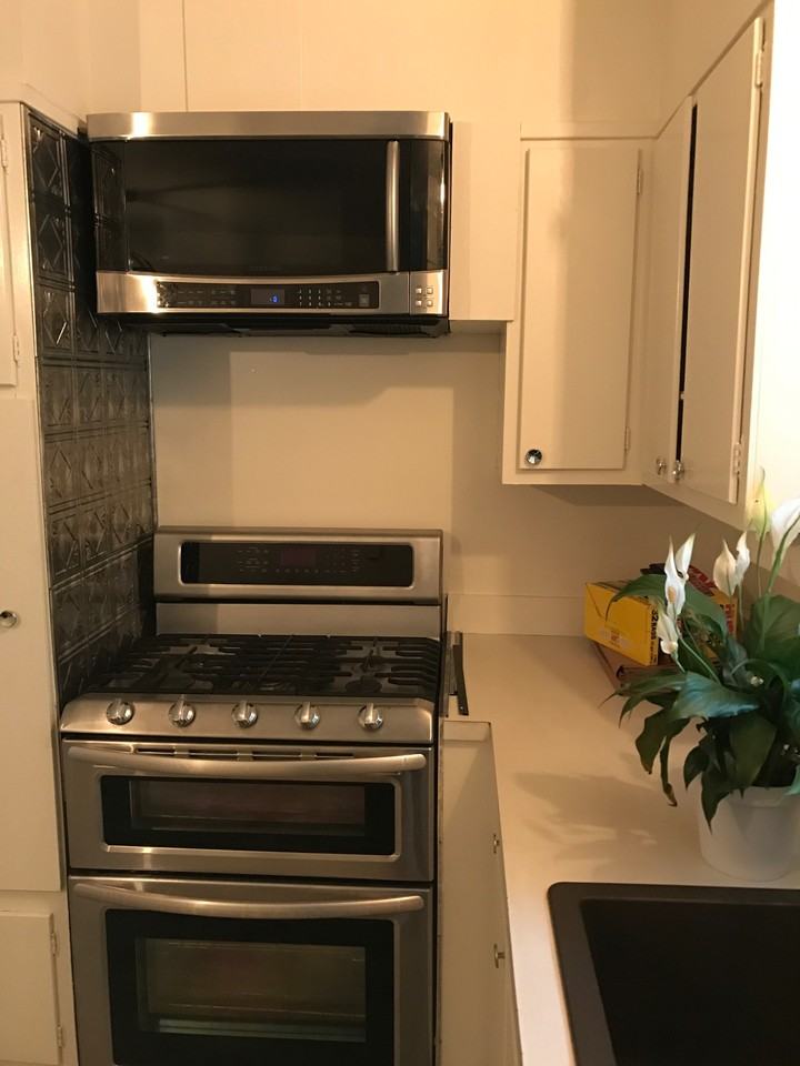 8610 57th Ave - Photo 2 of 14