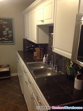 N114W16965 Armada Dr - Photo 3 of 10