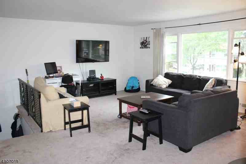 10 Lorraine Terrace - Photo 2 of 13