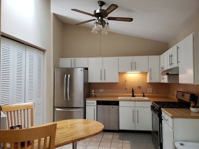 1115 Portsmouth Dr - Photo 3 of 18