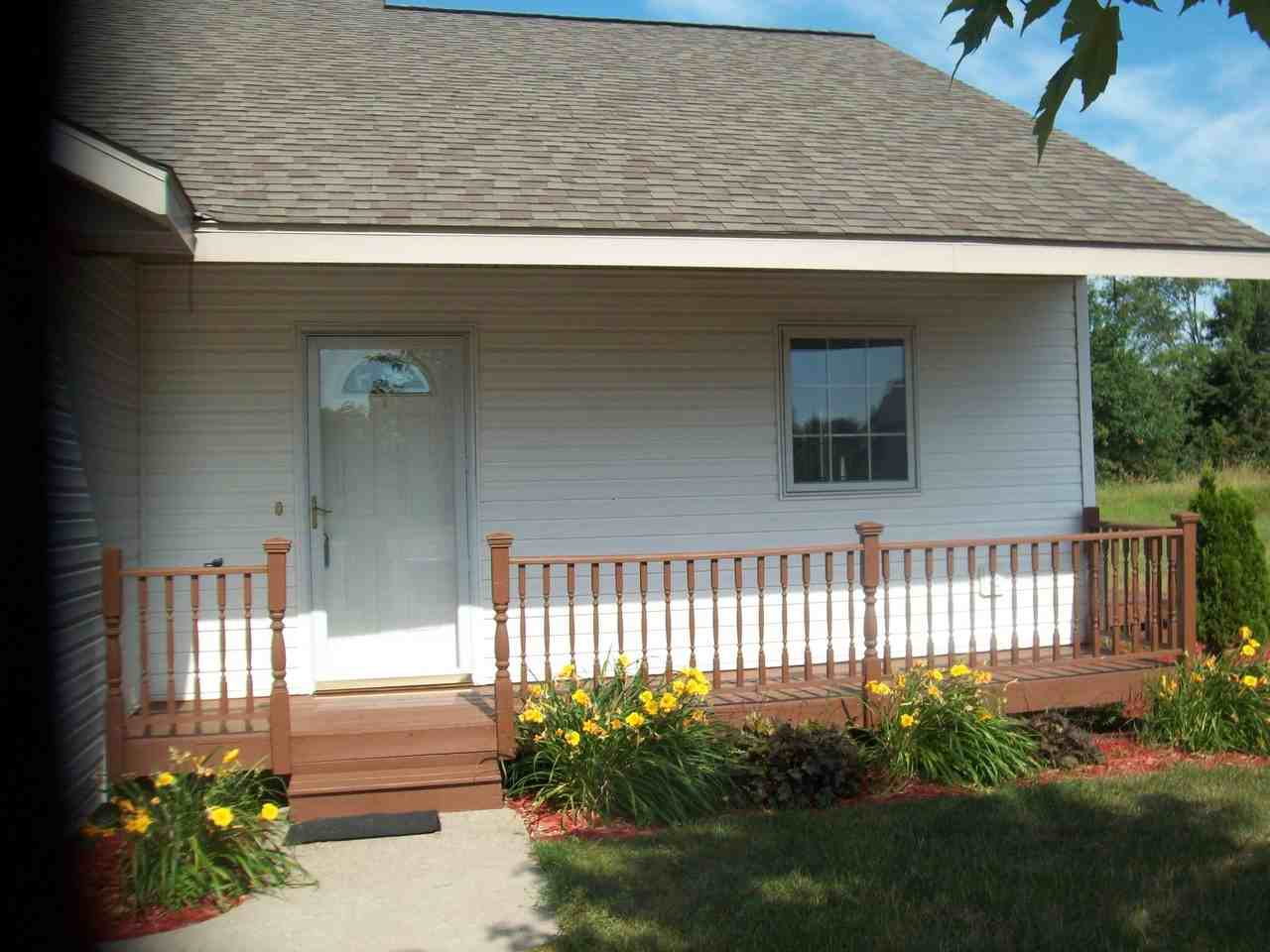 14313 Meadowlark Ct - Photo 2 of 8