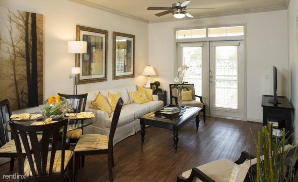 8877 Lakes At 610 Drive #53078 - Photo 2 of 23