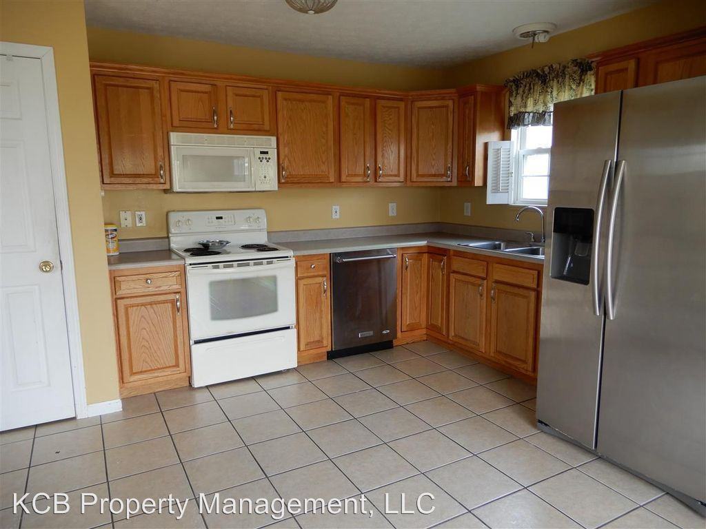 4414 Crossbow Ct - Photo 2 of 5